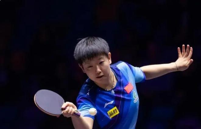 杜兰特：你永远都不知道阿门每晚会做些什么，因为他无所不能